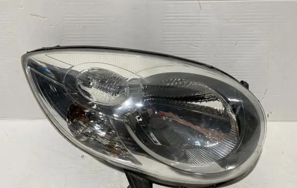 Citroen C1 Headlight/headlamp 811100H050