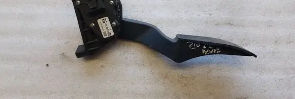Opel Zafira A Accelerator throttle pedal 9202341 6PV00811400