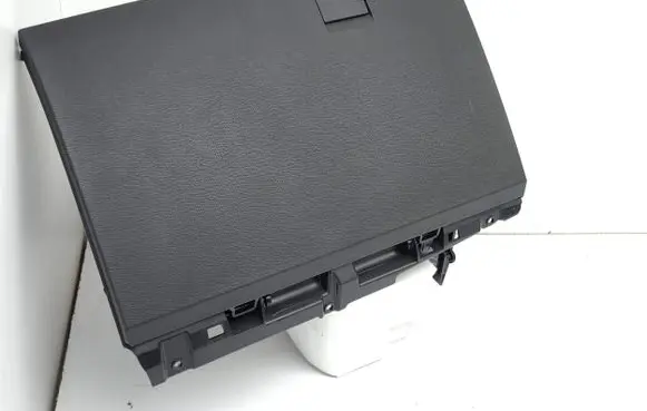 Citroen C4 III e-C4 Glove box 9831088380