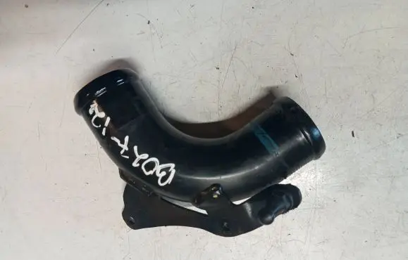 Volvo V40 Intercooler hose/pipe AV616C750AE