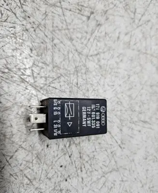 Volkswagen Golf II Other relay 171919091