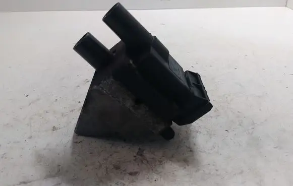 Mercedes-Benz C W202 High voltage ignition coil 0001582485