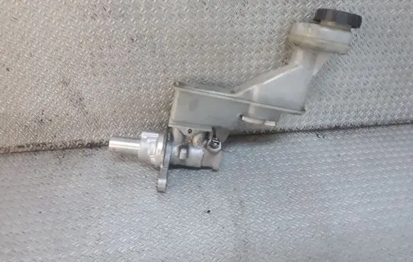 Renault Koleos I Master brake cylinder
