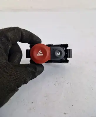 Renault Clio III Hazard light switch 8300000