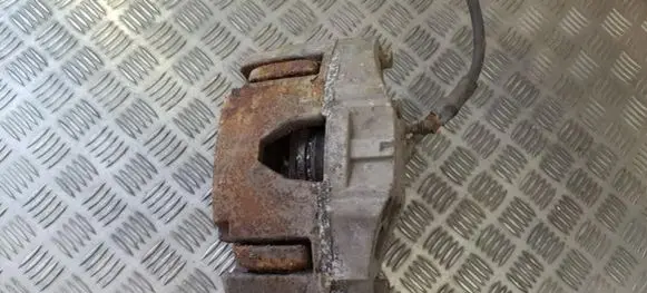 Volvo XC90 Front brake caliper 30657307