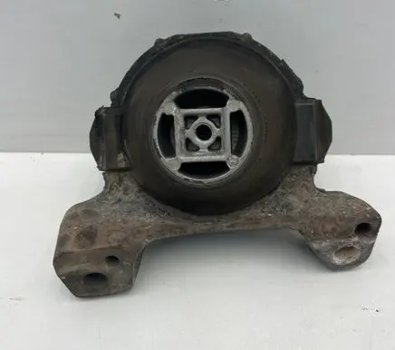 Volvo S40 Engine mount bracket 307417