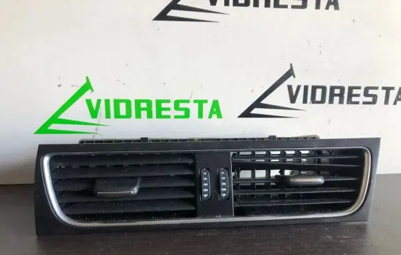 Audi A4 S4 B8 8K Dash center air vent grill 8T2820951B