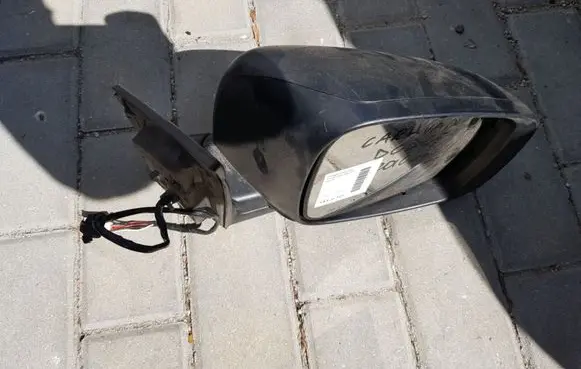 Chrysler Town & Country V Front door electric wing mirror