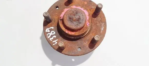 Mazda Premacy Rear wheel hub