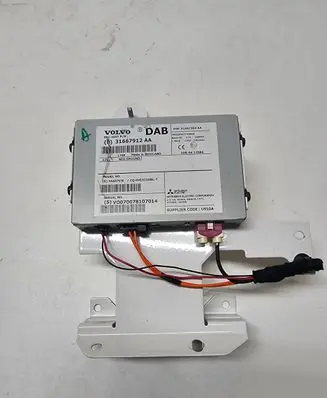 Volvo V40 Cross country HiFi Audio sound control unit CQ0VE321DBLT 31667912AA 34A070N