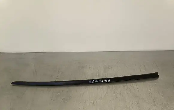 Audi A5 Sportback 8TA Windshield trim 