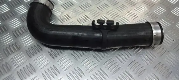 Skoda Octavia Mk2 (1Z) Turbo air intake inlet pipe/hose