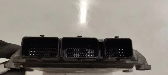 Ford Focus Engine control unit/module 4M5112A650JL 5WS40303KT