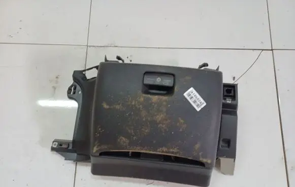 Citroen C4 I Picasso Glove box 9654110677