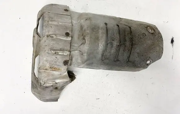 Skoda Fabia Mk2 (5J) Exhaust heat shield 03d253041h