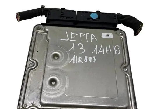 Volkswagen Jetta VI Engine control unit/module 04E907309B 0261S07497