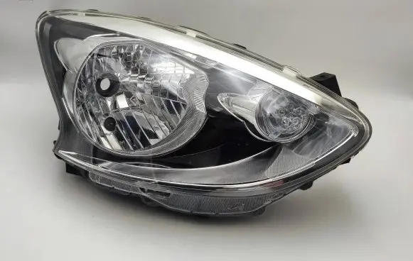 Nissan Micra Headlight/headlamp
