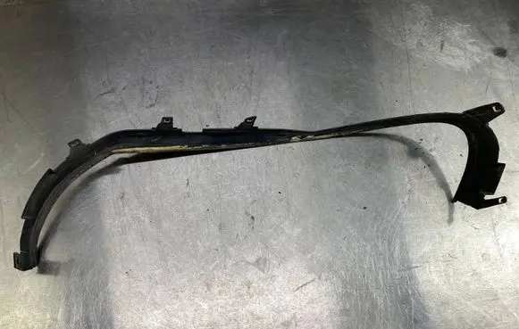 Volvo S60 Under headlight/headlamp trim 89002983