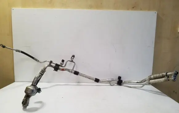 KIA Sportage Air conditioning (A/C) pipe/hose