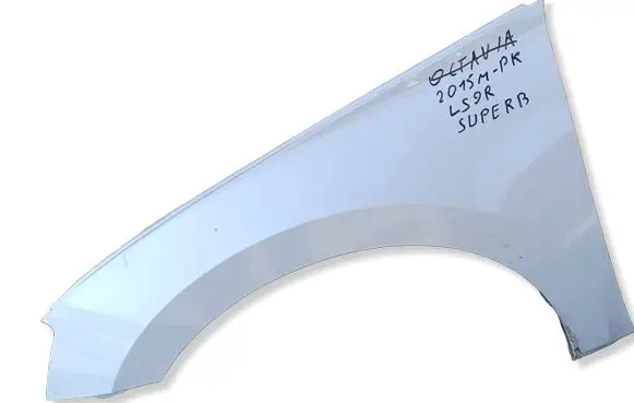 Skoda Superb B8 (3V) Fender 