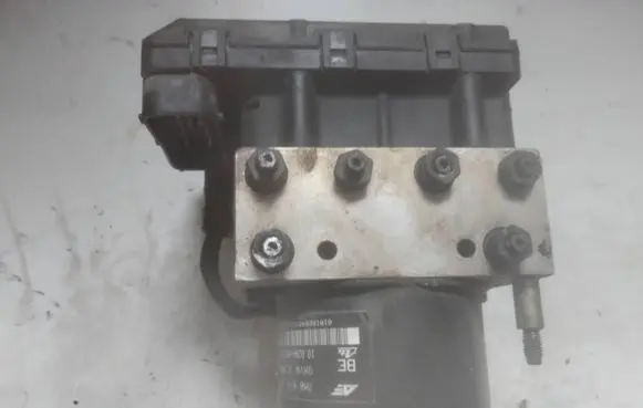 Volkswagen Sharan ABS Pump 1J0907379E 7M0614111