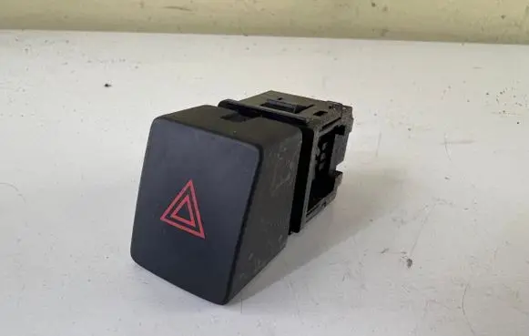 Nissan Qashqai Hazard light switch 299125472 02010