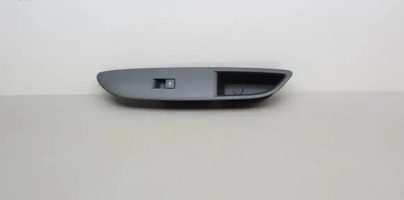 Opel Mokka Electric window control switch 95393864