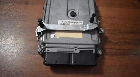 Mercedes-Benz AMG GT 4 x290 w290 Trunk lid opening control unit A1779006503