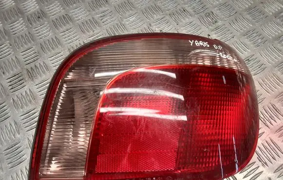 Toyota Yaris Rear/tail lights