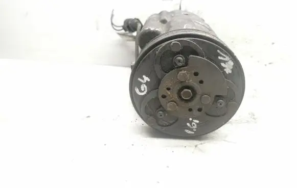 Volkswagen Golf IV Air conditioning (A/C) compressor (pump) 1J0820803J