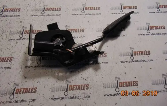 Toyota Corolla Verso AR10 Accelerator throttle pedal