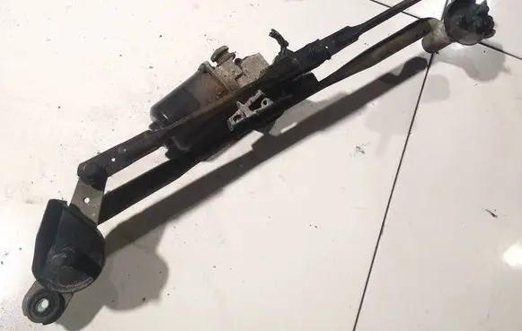 KIA Sorento Front wiper linkage and motor 