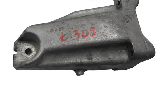 Mercedes-Benz GLC X253 C253 Engine mounting bracket A2742232204