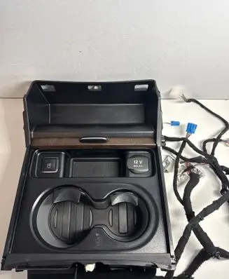Mercedes-Benz GLE AMG (W166 - C292) Cup holder front A1665407300