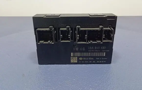 Volkswagen PASSAT CC Comfort/convenience module 3AA959433