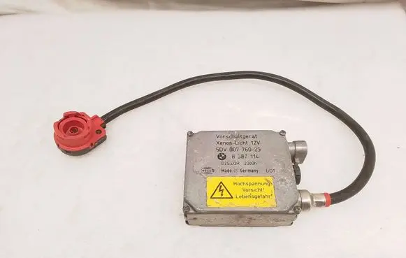 BMW 5 E39 Headlight ballast module Xenon 5DV00776029 8387114