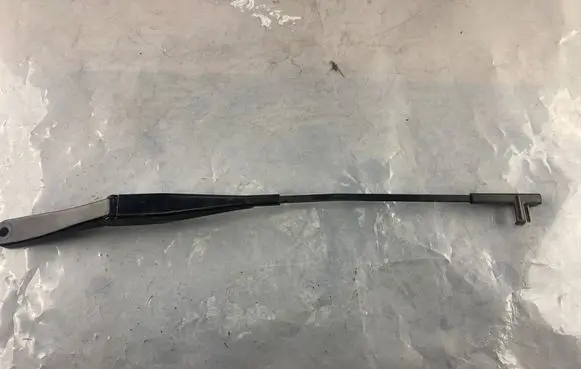 Opel Astra H Front wiper blade arm 13111220 13111220LH