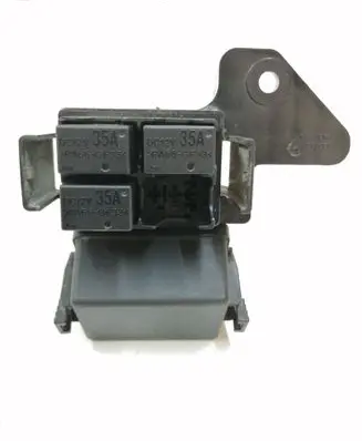 Opel Mokka Fuse module 826165 821955