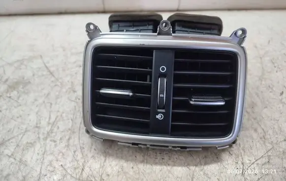 KIA Sportage Rear air vent grill 97040F1000