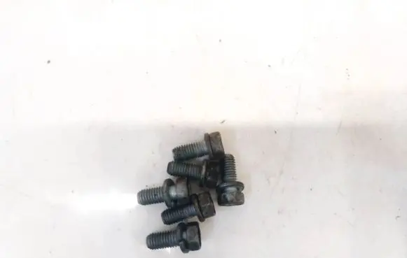 KIA Sportage Nuts/bolts 