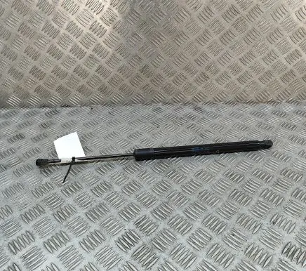 Volkswagen Golf VII Tailgate/trunk strut/damper 5G6827550G