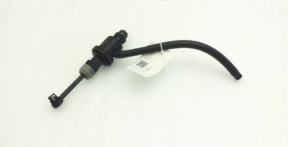 Nissan Juke I F15 Clutch master cylinder 306101U60A