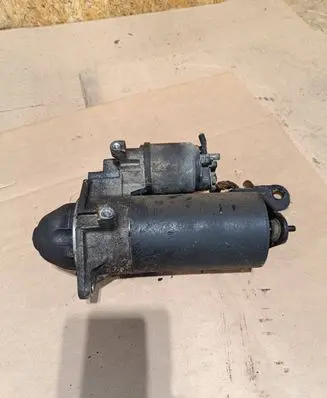 Opel Zafira A Starter motor