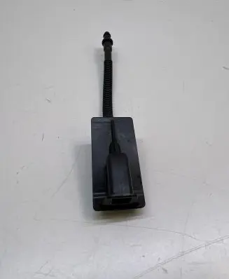 Ford Fiesta Windshield washer spray nozzle 