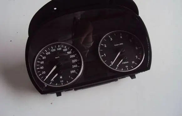 BMW 3 E92 E93 Speedometer (instrument cluster) 102533062 9122594 450109830