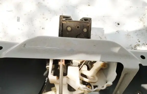 Mazda 6 Tailgate/trunk/boot lock/catch/latch 