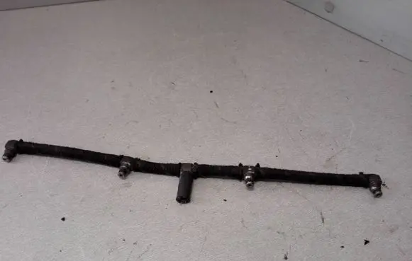 Peugeot 206 Fuel return line/hose 