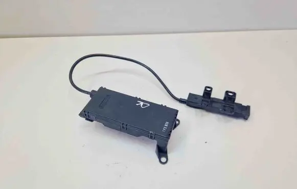 Mercedes-Benz SL R230 Keyless system antenna 2308200075 A2308200075