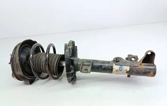 Mercedes-Benz C W203 Front shock absorber/damper 824904553412 2033201680