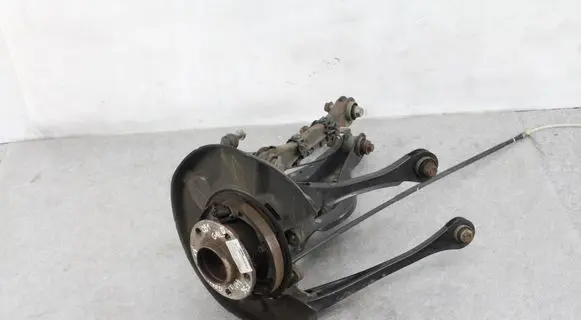 BMW 4 F36 Gran coupe Rear wheel hub spindle/knuckle 6797508 6792533 6792544